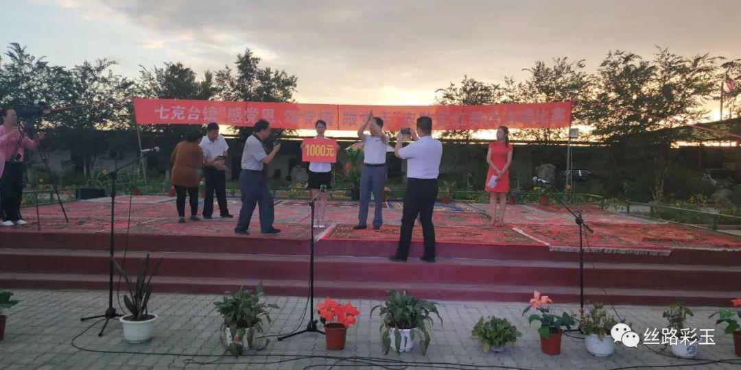 冬日小灵芝开启致富“密码”